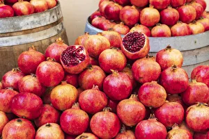 Images Dated 4th February 2020: Italy, Sicily, Trapani Province, Trapani. Pomegranates for sale at the market in Trapani