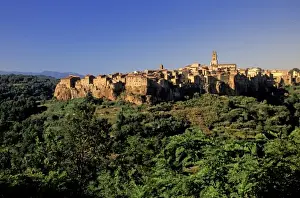 Italy, Tuscanny, Pitigliano. Late afternoon light on Tuscan hill town