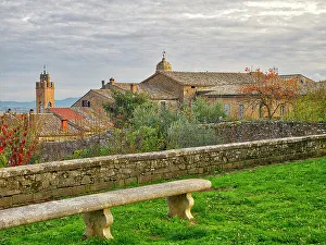 Images Dated 1st July 2022: Italy, Tuscany, Province of Siena