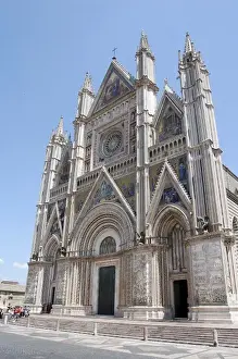 Holiness Prints: Italy, Umbria, Orvieto. Romanesque / Gothic cathedral in Piazza del Duomo