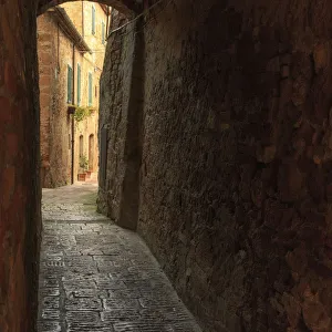 Images Dated 13th November 2016: Italy, Val d Orcia in Tuscany, province of Siena, Pienza. UNESCO World Heritage Site