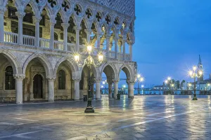 Town Square Prints: Italy, Venice. Doges Palace at dawn