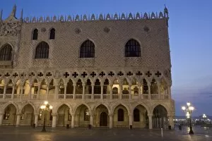 Images Dated 12th March 2005: Italy, Venice. Doges Palace in early morning light