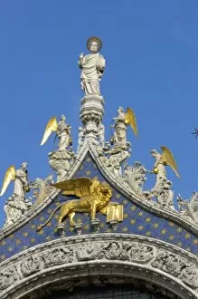 Images Dated 29th September 2004: Italy, Venice, detail of St. Marks Basilica in St. Marks Square