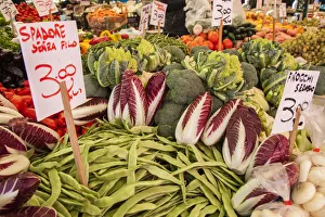 Images Dated 14th February 2022: Italy, Venice. A variety of vegetables on display and for sale in the Rialto Market