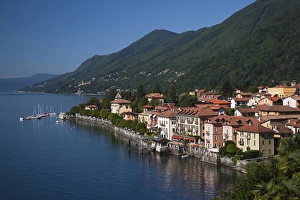 Images Dated 2nd June 2009: ITALY, Verbano-Cusio-Ossola Province, Cannero Riviera. High angle town view