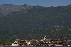 Images Dated 2nd June 2009: Italy, Verbano-Cusio-Ossola Province, Stresa. Isola Superiore O Dei Pescatori