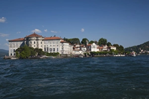 Images Dated 2nd June 2009: Italy, Verbano-Cusio-Ossola Province, Stresa. Palazzo Borromeo, Isola Bella
