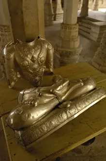 Images Dated 11th November 2006: Jain Temple. 15th century Adinatha Temple at Ranakpur. Rajasthan. SW INDIA