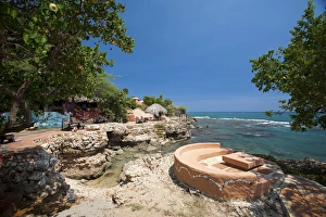 Images Dated 8th May 2006: Jakes Hideaway Resort, Treasure Beach, Jamaica South Coast