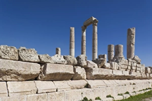 Images Dated 2nd March 2011: Jordan, Amman, The Citadel, Roman-era Temple of Hercules