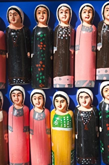 Images Dated 3rd March 2011: Jordan, Amman, souvenir dolls