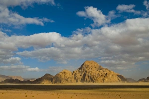 Images Dated 24th March 2009: Jordan, Wadi Rum desert