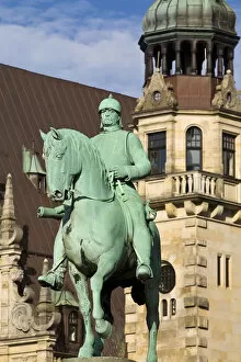 Kaiser Wilhelm II statue, Marktplaz, Bremen, Freie Hansestadt Bremen, Germany