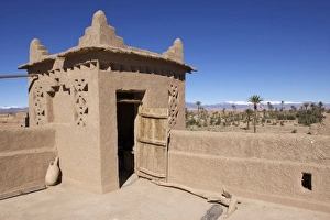 Images Dated 1st December 2008: Kasbah of Skoura