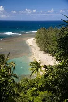Images Dated 7th April 2008: Kauai, Hawaii. The Kalalau Trail on the North Shore, is Kauais best known