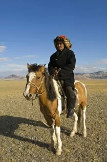 Images Dated 30th September 2006: Kazakh man at Altai Eagle Festival (MR)