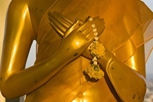 Images Dated 12th February 2007: Khao Phrabath Temple on hilltop, Pattaya, Northern Gulf of Thailand, 2 hours south of Bangkok