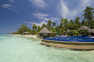 Images Dated 21st October 2006: Kia Ora Resort, Rangiroa, Tuamotu Archipelago, French Polynesia