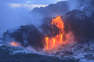 Images Dated 13th February 2013: Kilauea lava flow near former town of Kalapana, Big Island, Hawaii, USA