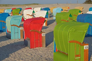 Images Dated 27th April 2004: korbe, warnemunde beach