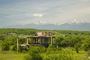 Images Dated 12th May 2007: KOSOVO, Ranove. Christian village of Ranove destroyed during the Kosovo War 1998-1999