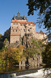 Images Dated 10th October 2010: Kriebstein Castle and Zschopau River, Germany