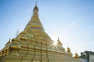 Images Dated 11th January 2018: Kuthodaw Pagoda in Mandalay, Myanmar