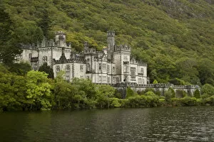 Images Dated 20th September 2006: Kylemore Abbey, County Galway, Ireland, Castle, Architecture, Towers