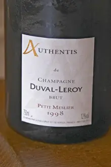 Expensive Prints: A detail of the label of a bottle from the range Authentis: A single grape variety