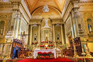 Town Square Prints: Our Lady of Guanajuato Basilica Altar Mary Statue Christmas Guanajuato, Mexico Basilica