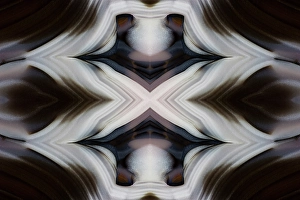 Mineral Prints: Laguna agate kaleidoscope repeating mirror-effect pattern