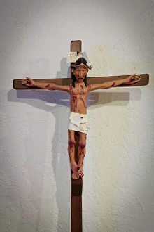 Images Dated 10th September 2010: Laguna Pueblo, New Mexico, United States. San Jose Mission church. Carving of a
