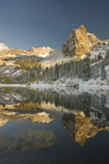Images Dated 1st October 2009: LaKe Blanche and Sundial Peak, early fall snow, Twin Peaks Wilderness, Uinta Wasatch