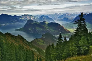Images Dated 2nd November 2005: Lake Lucerne surrounded by the Alps and rural countryside viewed from worlds steepest