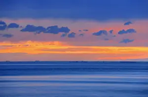 Images Dated 19th July 2011: Lake Newell st sunset. Credit as: Mike Grandmaison / Jaynes Gallery / DanitaDelimont