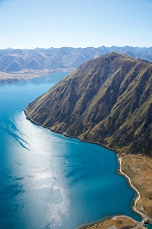 Images Dated 28th January 2006: Lake Ohau and Ben Oahu, Mackenzie Country, South Canterbury, South Island, New Zealand