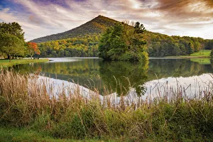 Images Dated 6th August 2021: Lake reflections, Peaks Of Otter, Blue Ridge Parkway, Smoky Mountains, USA