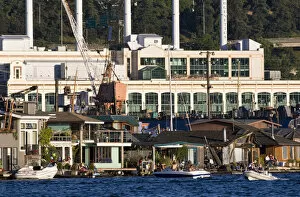 Images Dated 4th July 2007: Lake Union, Seattle, Washington, celebration, pleasure boat, houseboat