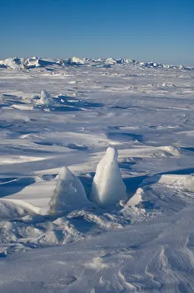 Images Dated 8th April 2006: landscape of jumbled ice on the frozen Arctic ocean, off Herschel island and the