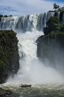 Images Dated 21st January 2011: Largest waterfalls Unesco world heritage sight Foz de Iguazu, Argentina