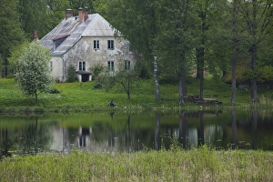Images Dated 17th May 2010: Latvia, Northeastern Latvia, Vidzeme Region, Gauja National Park, Araisi, village