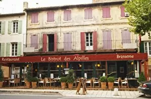 Images Dated 14th October 2005: Le Bistrot des Alpilles restaurant. Empty of people. Saint Remy Remy de Provence