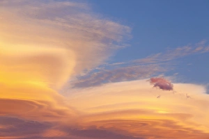 Ethereal Prints: Lenticular cloud at sunset