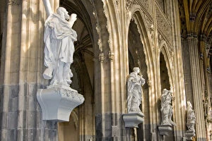 Images Dated 21st September 2007: Liege, Belgium, statuary, vaulted ceiling, church, architecture