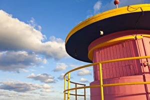 Images Dated 27th January 2010: Lifeguard hut, South Beach, Miami, Florida, USA