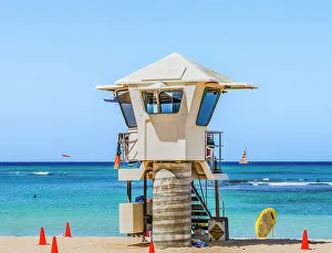 Viewpoint Prints: Lifeguard Station, Waikiki Beach, Honolulu, Oahu, Hawaii