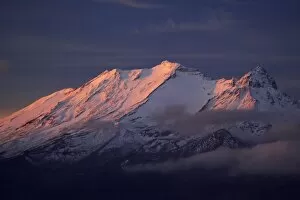 Images Dated 25th April 2007: Last Light, Mt Ruapehu, Tongariro National Park, Central Plateau, North Island, New