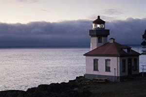 Images Dated 16th January 2009: Lighthouse at Lime Kiln State Park, San Juan Island, Washington, US