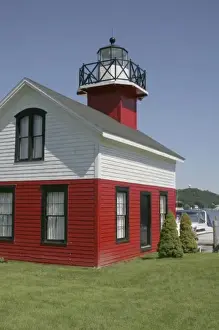 Images Dated 16th July 2008: Lighthouse relocated shore in Douglas near Saugatuck Michigan